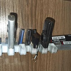 organizador-usb-sd.jpeg Free STL file USB SD desktop organizer・3D print model to download