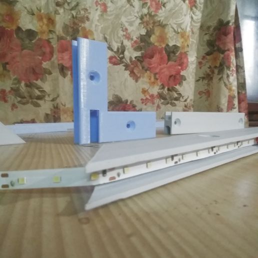 IMG_20231209_143535.jpg two channels LED frame