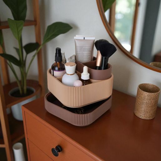 MAKEUP ORGANIZER