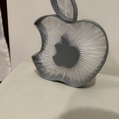 IMG_5707.jpeg apple ,string art