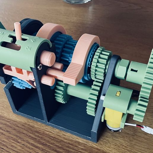 IMG_0353.jpeg Soporte para motor de corriente continua (para modelo de demostración con reductor)