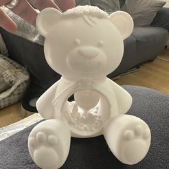 Valentins-Teddybär-Ornament ohne Stützen an Ort und Stelle gedruckt