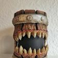 002.jpg Mimic Mug Canholder