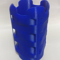 Capture d’écran 2017-11-28 à 18.11.50.png Archivo STL gratis Jarrón cúbico redondo・Modelo para descargar y imprimir en 3D
