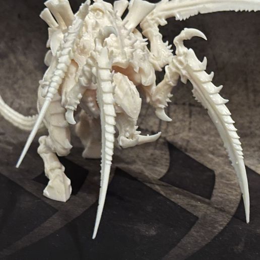 ALIEN SPACE BUG  SCREECHING EXECUTIONER