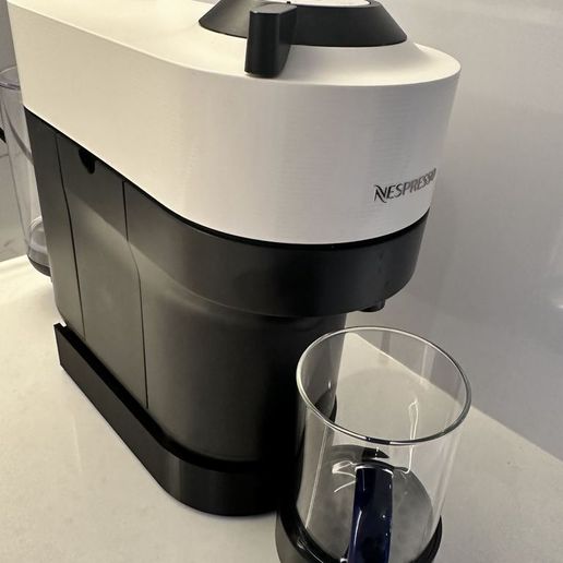 Nespresso Vertuo Pop エスプレッソマシン　ホワイト　新品 Amazon.com: Nespresso Vertuo Pop+ Coffee and Espresso Maker