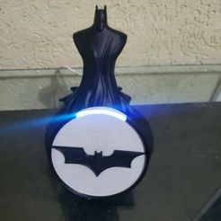 IMG_20231112_202101.jpg Suporte Alexa Echo Pop Batman Batsinal