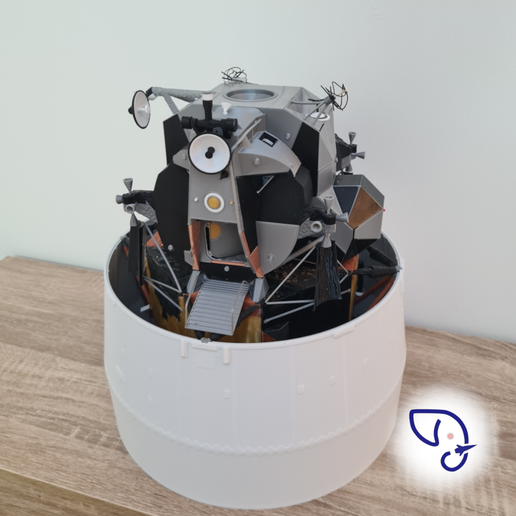22.png Apollo 11 1/24th complete model