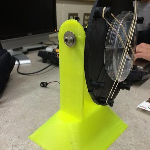 Side_display_large.jpg Rotador de meios de cultura de placa de Petri de código aberto