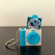 WhatsApp-Image-2024-02-05-at-15.34.23.jpeg Camera keychain, portrait camera holder