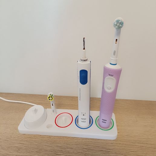 1734878486399.jpg Portacepillos Oral-B 3
