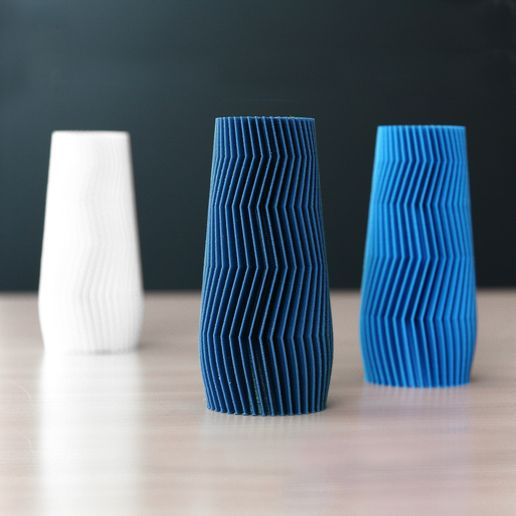 IMG_80433.jpg Vase