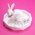 LowPolyRabbitGeometricRingDish3DPrintJewelryPhoto3.jpg Lowpoly Rabbit Geometric Ring Dish