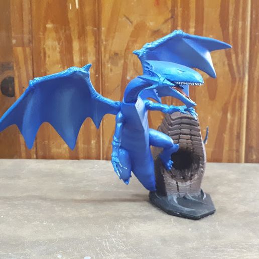 Blue Eyes White Dragon yu gi oh - 3D model önizlemesi