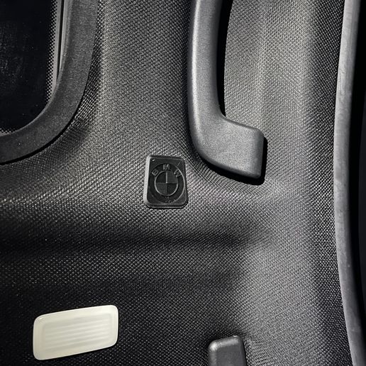 BMW F30 / F40 / G20 / G30 Headliner Microphone Cover – Interior Roof Plug Cap partNO: 8794736 7481190