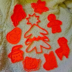 tvoritjka.jpg Alle Ausstechformen - Weihnachten + Halloween