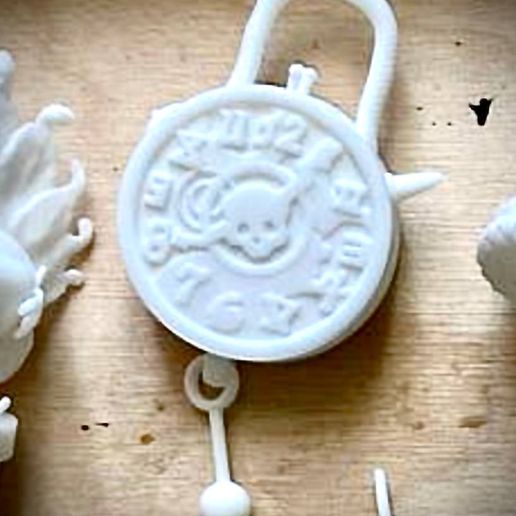 IMAGE-2025-08-22-11:14:24.jpg Monster High Robecca Bolsa Básica