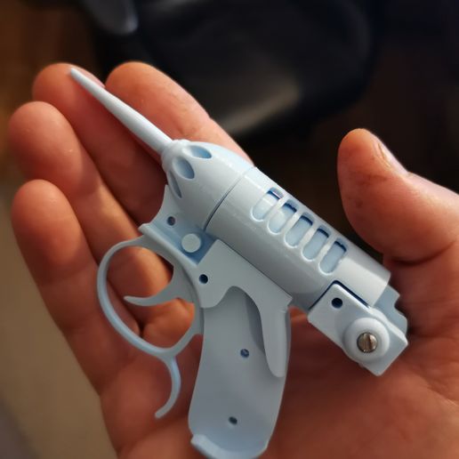 IMG_20210418_212906.jpg Men in black Noisy cricket