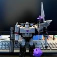 IMG_1219.jpg Transformers War for Cybertron Earthrise Megatron Mace Kit