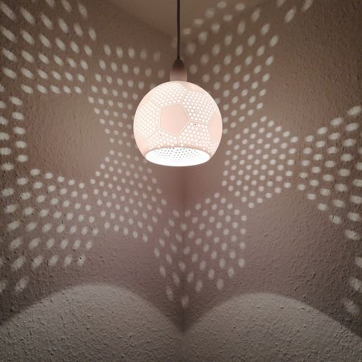 IMG_20231217_151654.jpg deckenlampe fußball, fußball deckenlampe, fußball lampe wand, fussball wandlampe, wandlampe fussball, wandleuchte fussball, wandleuchte fußball, deckenleuchte fußball, fussball lampe decke, fußball deckenleuchte, fussball leuchte, MIRESISTOR fussball