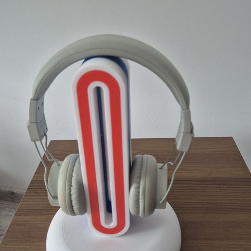 Colorful headphone stand - 3D model önizlemesi