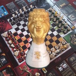 6142f90a-9288-4a93-b635-db7698ac6136.jpg Lion Lannister takes the place of the chess knight