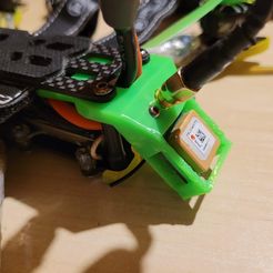 20220309_224247_Large.jpg Archivo 3D gratuito Nazgul V2 GPS Mount Matek M8Q-5883 Fusion360・Objeto para descargar e imprimir en 3D
