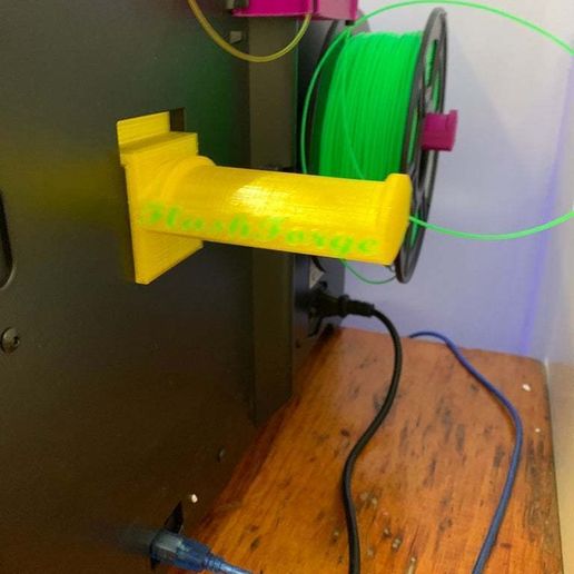 146694B5-BE0D-4480-8104-9D44ACBD5BD2.jpeg Porte-bobine à double extrusion FlashForge Creator Pro Wide And Thin Style