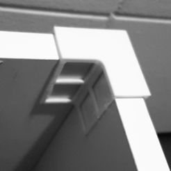 20230212_223556.jpg Free STL file Shelving: L angles for the 4 board corners - 20 mm board・3D printer design to download