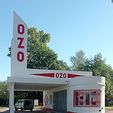 87137190-422a-44e1-941f-956d9c835169.JPG Station-service / french gas-station vintage OZO (Le Coteau 42120, FRANCE); Nationale 7
