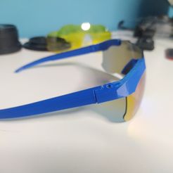 STL file Oakley Sunglasses Display 🕶️・3D print object to download・Cults