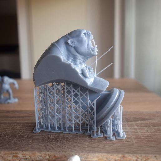 10.jpg Orc Berserker Bust