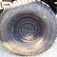 100_2293.jpg HMMWV (Humvee) GOODYEAR MTR wheels