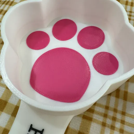 Pet food scoop