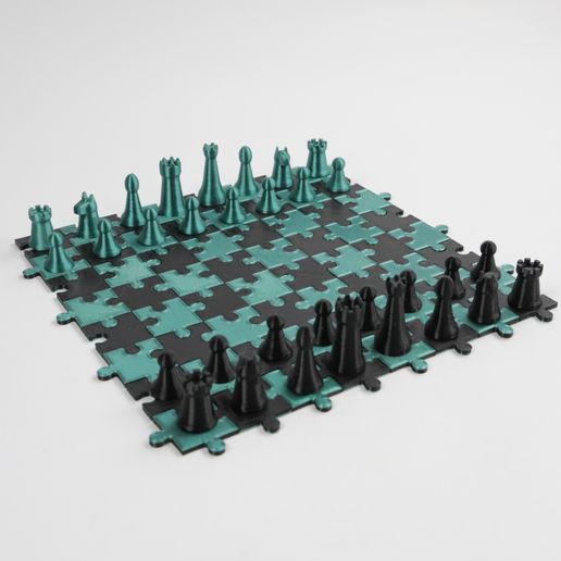 EOSR9409.jpg PUZZLE CHESS