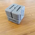 2020-08-16 16.26.16.jpg TPU bistable fidget cube