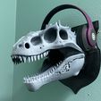 IMG_0054.jpeg Alien Dinosaur Skull Headphone Stand