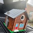 LOG CABIN BIRDHOUSE