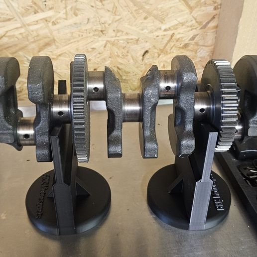20250406_124155.jpg Crankshaft stand