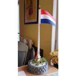 a75f9e114d9d0e74364c1e3befb7940f_preview_featured.jpg Free STL file Classic Flagpole and planter・3D printer design to download