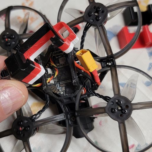 10.jpg Mobula 8 battery latch plus