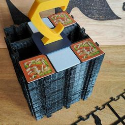 370965928_300026385962911_3467110785175554650_n.jpg Storage tower for Carcassonne grids