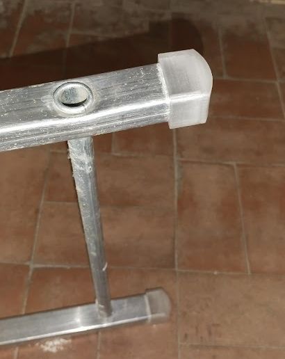 Pieds-AR2.jpg Pieds escabeau 4 marches