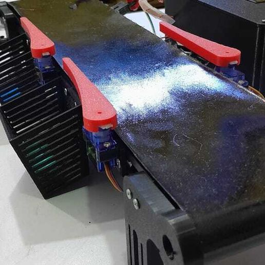 reel3.jpeg Adjustable Conveyor Belt with Real-Time Color Sorting – Full Electronics & Code