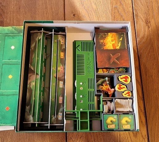 2.jpg Living Forest boardgame playerboard and insert
