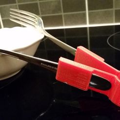 20160305_175135.jpg 2 Forks become tongs!