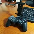 d0096ec6c83575373e3a21d129ff8fef_preview_featured.jpg Universal smartphone mount for DUALSHOCK 3 (PS3 controller)