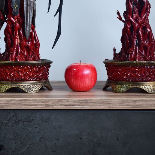 374740573_6545988515490191_3339063005332641037_n.jpg Lilith - deux versions