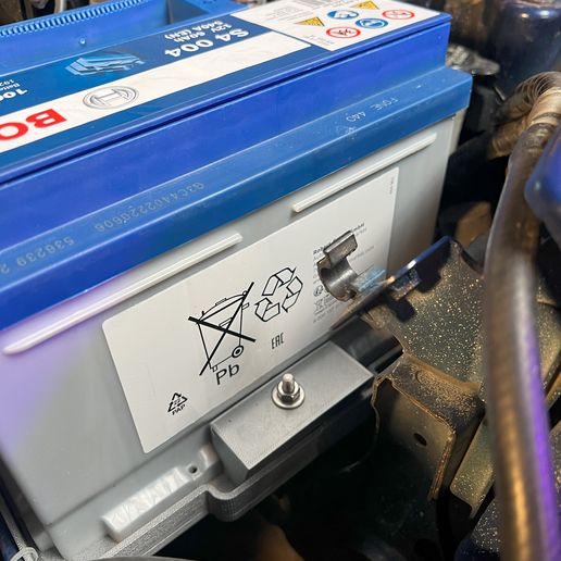 Ford Probe battery mount