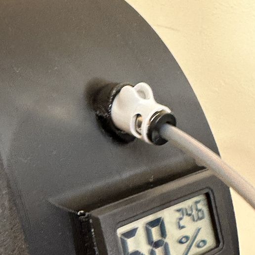 A1_Spool_Enclosure_12.jpeg BambuLab A1 SpoolHolder Enclosure